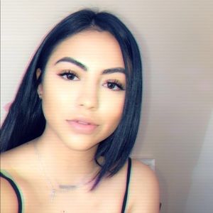 Meet your Posher, Cindy